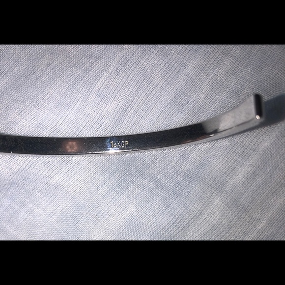 Beautiful bracelet with blue crystals. - Picture 8 of 8